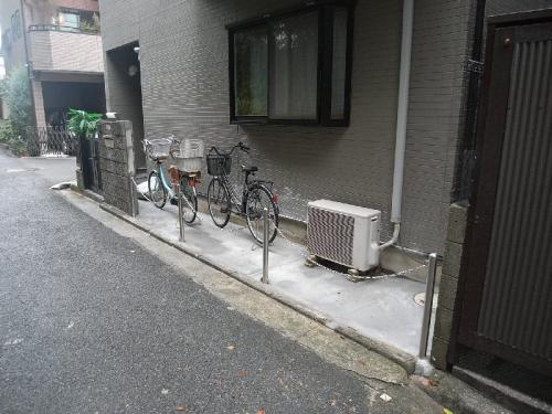 自転車置場を作りました