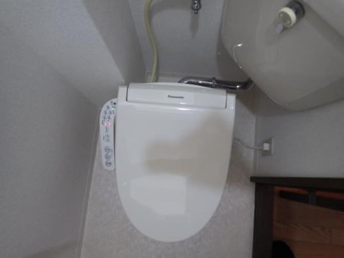 狭小トイレに洗浄便座取付