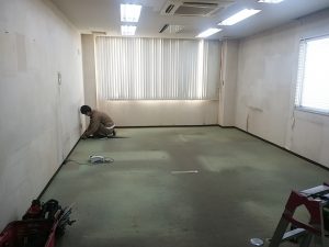 タイルカーペット施工前