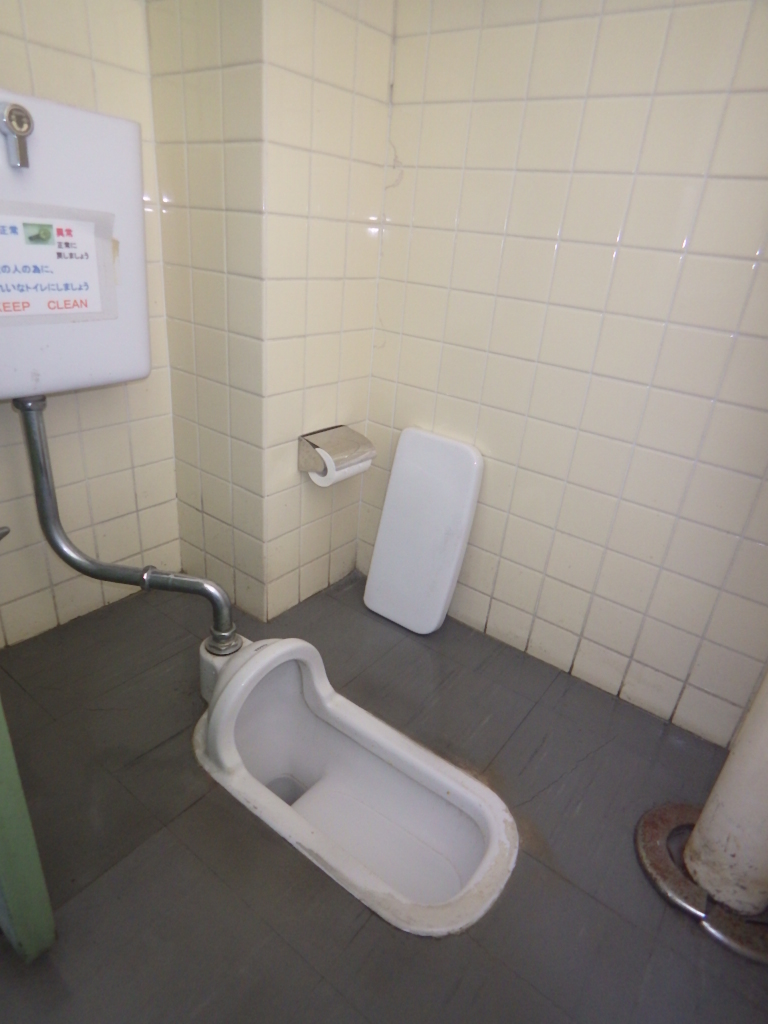 吹田市のオフィスで和式トイレを短工期で洋式にリフォーム